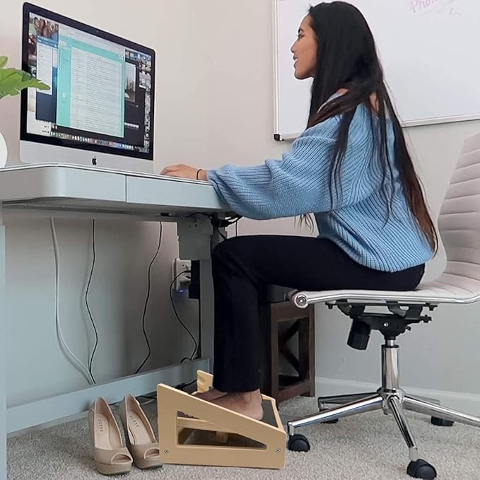 WOOD CITY Under Desk Footrest, 3 Heights Adjustable Foot Rest with Silicone Surface, 3 in 1 Non-Slip Foot Stool Improve Posture, Reduce Fatigue & Pain, Ideal for Home/Office/Gaming (Natural)