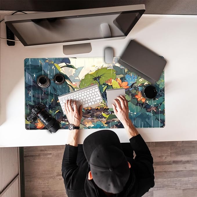 Anime Frog Mouse Pad Desk Mat Cure Frogs On Rainy Days Green Desk Decor Mat, Large Gaming Mouse Pad for Desk Computer Keyboard Laptop, Desk Decor Home Office Accessories for Girl with Stitched Eges