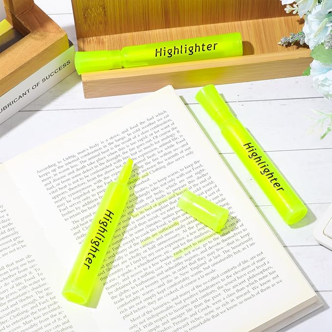 Qilery 30 Pack Highlighters Bulk, Tank Style Chisel Tip Highlighters Markers Quick Drying for Kids and Adult Coloring, Classroom Home Office School Supplies (Yellow)