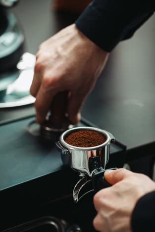 Bristot Decaf Italian Coffee Beans – Medium Roast Whole Espresso Beans – Smooth & Rich Flavor – 1.1 lb (500g) Bag – Roasted in Italy