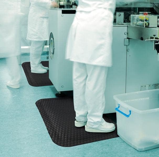 American Floor Mats Hog Heaven Premium 7/8" Black & Black Border 4' x 6' Nitrile Backed Anti-Fatigue Comfort Mat