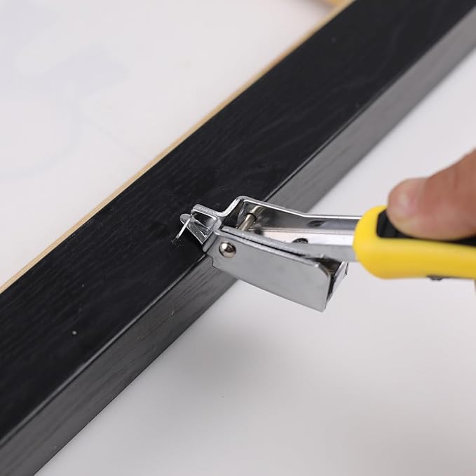 Upholstery Staple Remover Heavy Duty Staple Puller for Removing Carton Construction Upholstery Staples Removal Tool with Non-Slip Handle for Furniture, Carpet, Carton, Floor