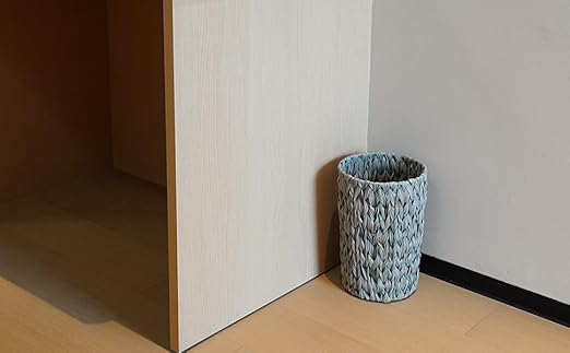 Wicker Trash Can,Small Bathroom Trash Can,Waterproof Wicker Waste Basket for Bathroom,Handwoven Wastebasket for Office,2 Gallon Grey Round