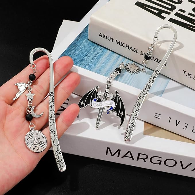 Fantasy Dragon Leather Corner Bookmark, Elegant Metal Dragon Charms Leather Page Saver, Chic Book Accessory for Bookworms, Great Gift for Dragon & Book Lovers (ACotar)