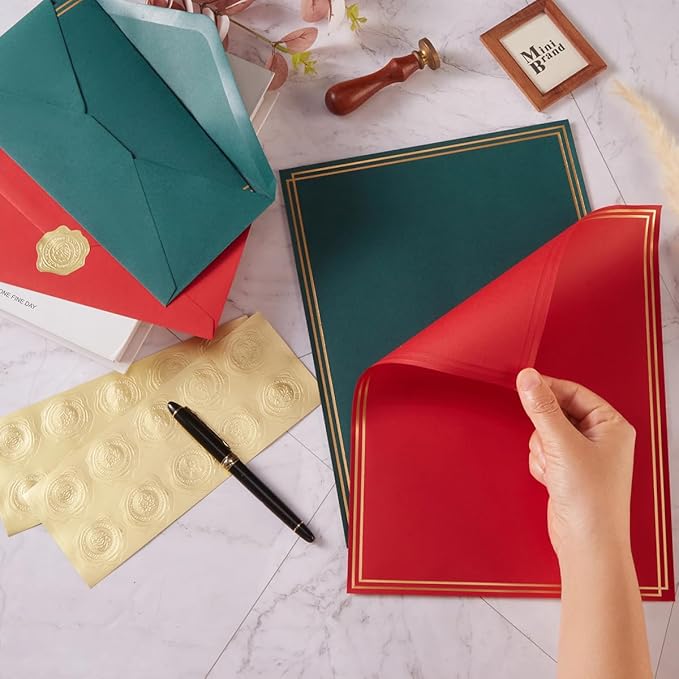 50 Pack Christmas Stationery Set, Green Red #10 Business Envelopes, 50 Sheets 8.5x11 Paper Sheet and Gold Stickers for Office, Letters, Invitations (8.5x11)