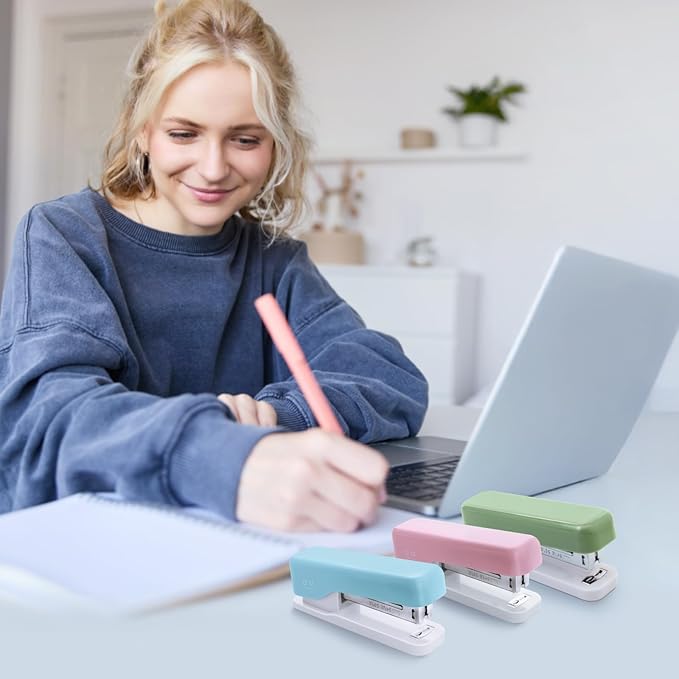 M&G Desktop Stapler, Basic Office Stapler with 1000 Staples, 20 Sheet Capacity, Portable Small Desk Staplers for School Home Office (Green)