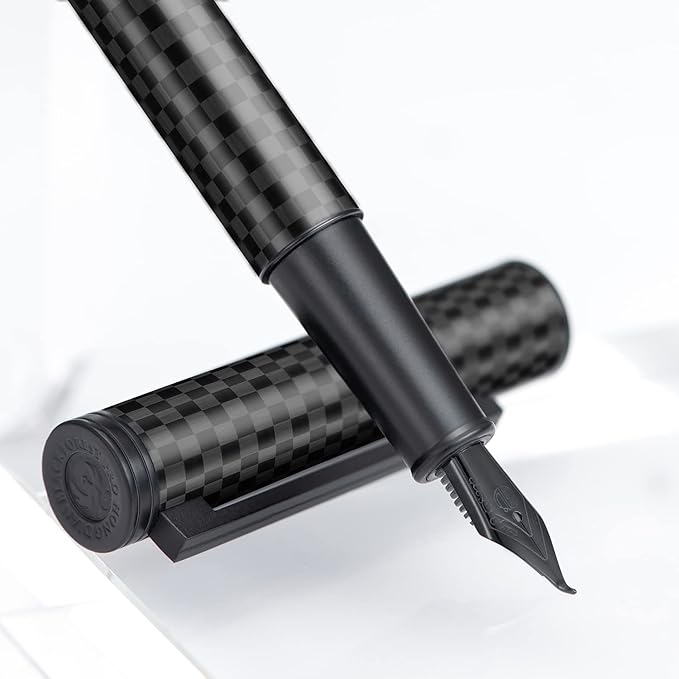 Hongdian Black Carbon Fiber Fountain Pen, Bent Nib Fude Pen for Calligraphy Writing (Fine to Broad) with Converter and Metal Pen Box Set