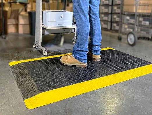 Wearwell 414.1516x2x4BYL Diamond-Plate SpongeCote UltraSoft Mat, 4' Length x 2' Width x 15/16" Thick, Black with Yellow