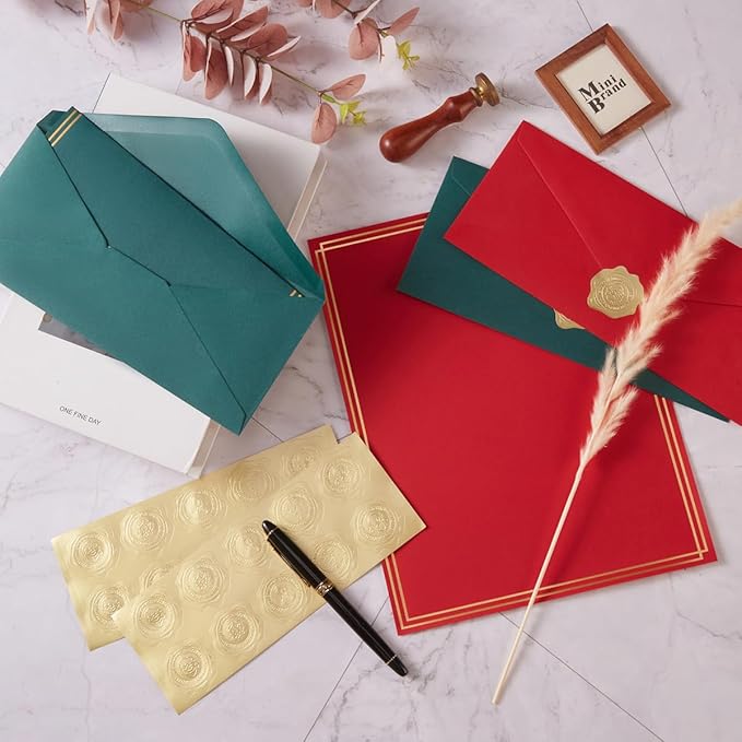 50 Pack Christmas Stationery Set, Green Red #10 Business Envelopes, 50 Sheets 8.5x11 Paper Sheet and Gold Stickers for Office, Letters, Invitations (8.5x11)