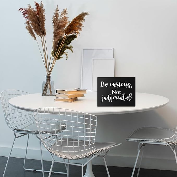 mmiishe Inspirational Wooden Box Sign Decorative Motivational Be Curious Not Judgmental Wood Box Sign Home Bedroom Office Decor Rustic Farmhouse Square Desk Decor Sign for Shelf 6 x 8 Inches Black