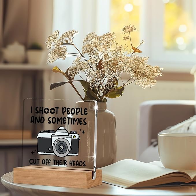 Funny Photographer Gifts for Women Men, Cool Photography Gifts for Photographers, Camera Lens Acrylic Plaque Gift, I Shoot People And Sometimes Cut Off Their Heads Desk Signs Decor 4 × 4 Inches