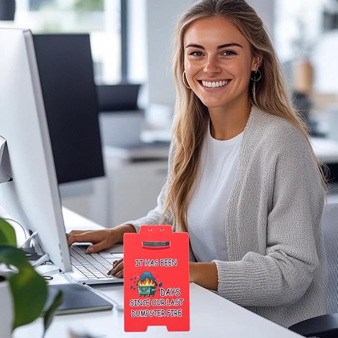 Funny Dumpster Fire Desk Sign – Writable Countdown Sign for Office Desk Decor, Red Triangular Plastic Sign for Workspaces, Colleagues, Boss Gifts