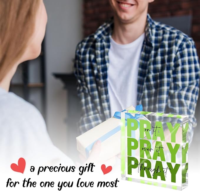 Ideal Christian Gifts for Women - Pray On It,Pray Over It - Bible Verse Desk Art, Inspirational Decor, Green Dorm Room Decor for Women, Desk Decorations for Office, 4 x 4 inches（Green）