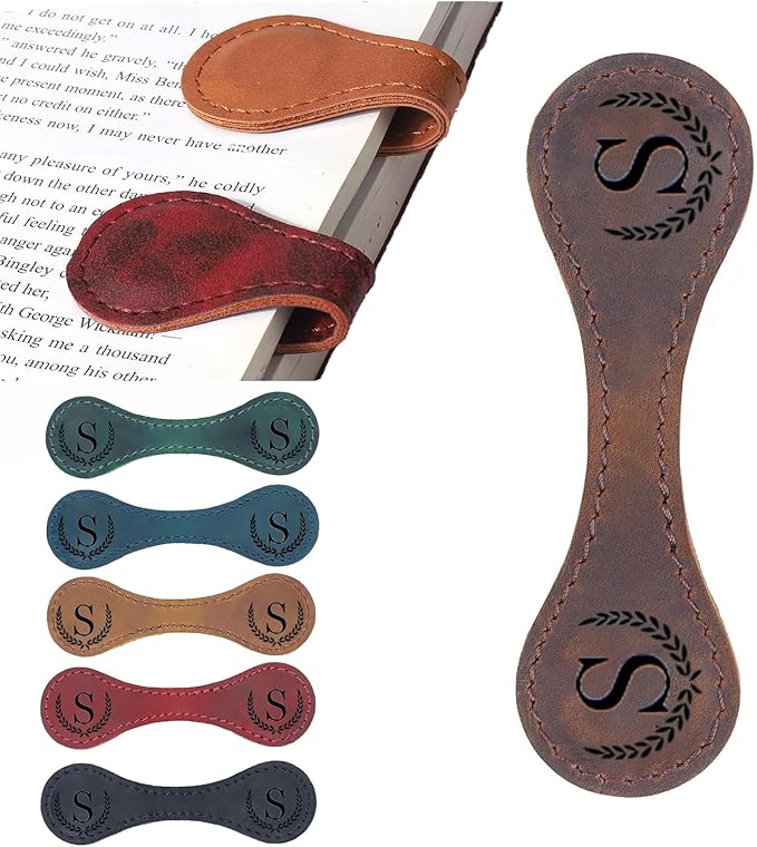Personalized Magnetic Leather Bookmark, 26 Letters Custom Leather Bookmarks, Handmade, Leather Magnetic Bookmark for Book Lovers Readers Women Kid(Brown，S）