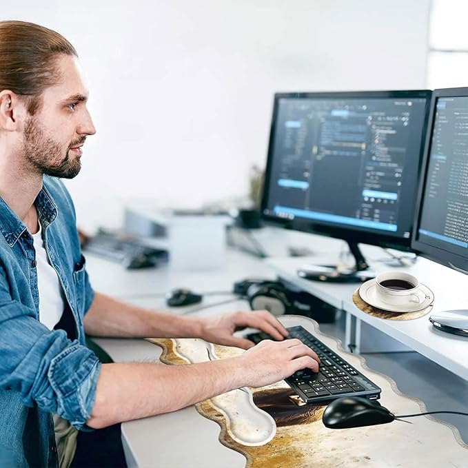 Large Mouse Pad and Keyboard Wrist Rest, Desk Pad for Keyboard and Mouse, 4-in-1 Large Gaming Mouse Pad with Wrist Support, Desk Mat for Home Office Study Game-Vintage Highland Cow