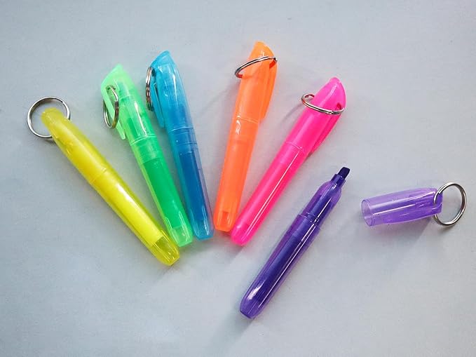 SKKSTATIONERY 36-Pcs Mini Highlighters with Key Ring, Colored Quick Dry Highlighter Markers Chisel Tip Bright Assorted Colors Highlighter Pens 3.5''