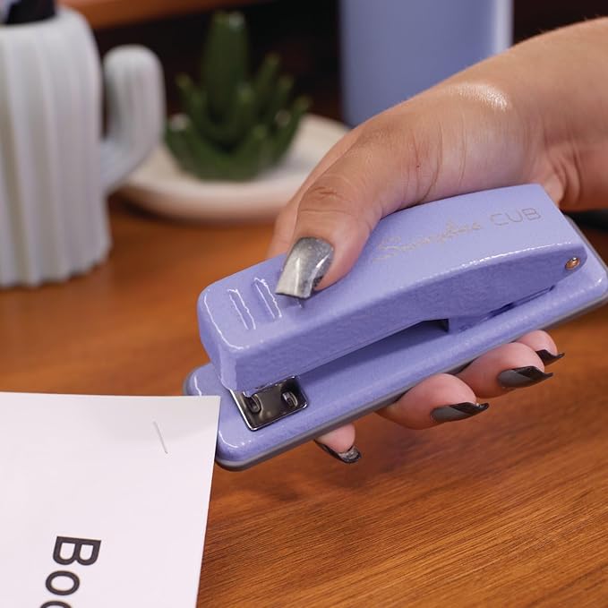 Swingline Stapler, Cub Compact Desktop Stapler, 20 Sheet Capacity, Metal, Periwinkle Purple (S701071)