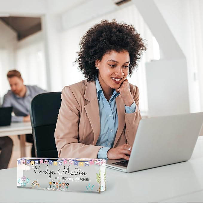 Custom Name Plate for Desk, Personalized Acrylic Office Name Sign with Name & Title, Elegant Desk Decor for Women Men, Employee Appreciation Gift (Teacher-3)