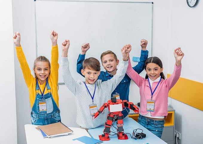 Fushing 50pcs Clear Plastic Vertical Name Tags Badge ID Card Holders and Blue Neck Lanyards with Swivel Hook for School, Festival, Event (M)