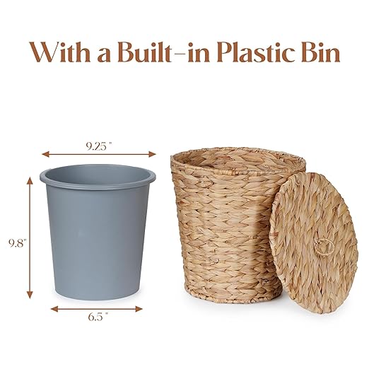 YANGQIHOME Wicker Trash Can with Lid, Water Hyacinth Garbage Can, Handwoven Wicker Waste Basket in Bathroom, Bedroom, Office, Living Room, Laundry Room, Blanket Basket 3.8 Gallon