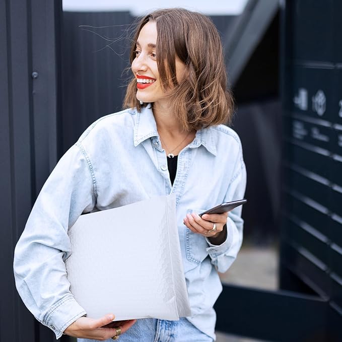 Fuxury White Bubble Mailers 10.5x16" 40 Pack,Padded Envelopes Self Seal Bubble Mailer Waterproof Padded Mailer Bubble Envelopes Cushioning Bubble Shipping Mailer for Clothing, Packaging&Small Business