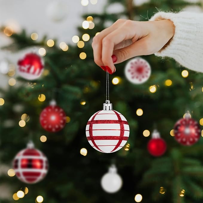 44PCS Christmas Ball Ornaments Set Xmas Tree Decoration Balls 2025 Shatterproof Hanging Colored for Party Wedding Home Party Outdoor Indoor Red & White