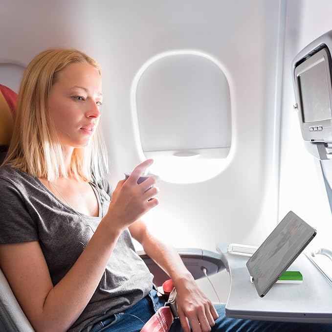 CLICK CLEAN Touchscreen Mist Cleaner, Screen Cleaner, All in One Screen Cleaner Spray with Microfiber and Phone Stand for All Phones, Laptop and Tablet Screens (Green)