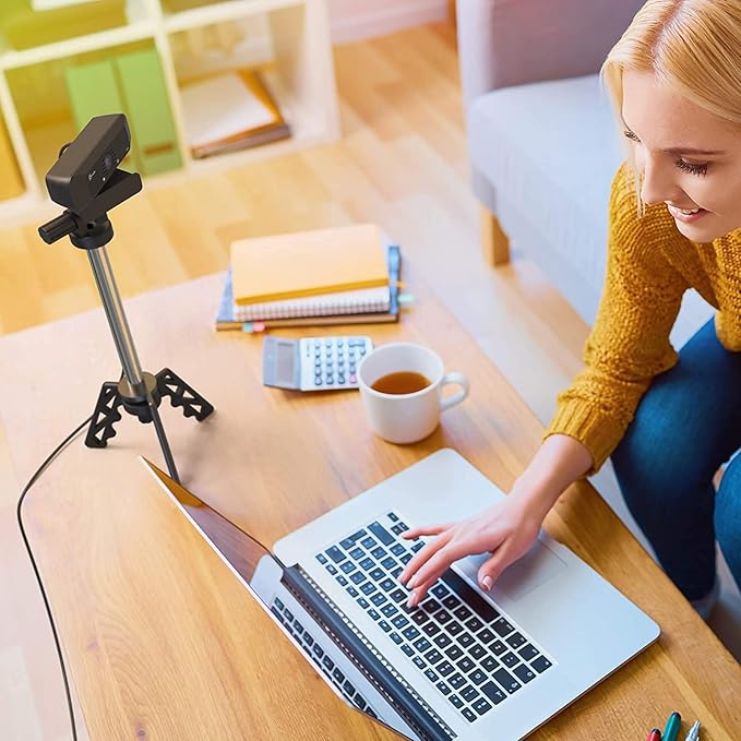 j5create USB Streaming Webcam - 1080P HD with 360° Rotation, High Fidelity Microphone, Plug and Play for PC/Mac/Laptop/Desktop/Skype/YouTube/Zoom/Facetime, Suitable for Conferencing/Calling (JVCU100)