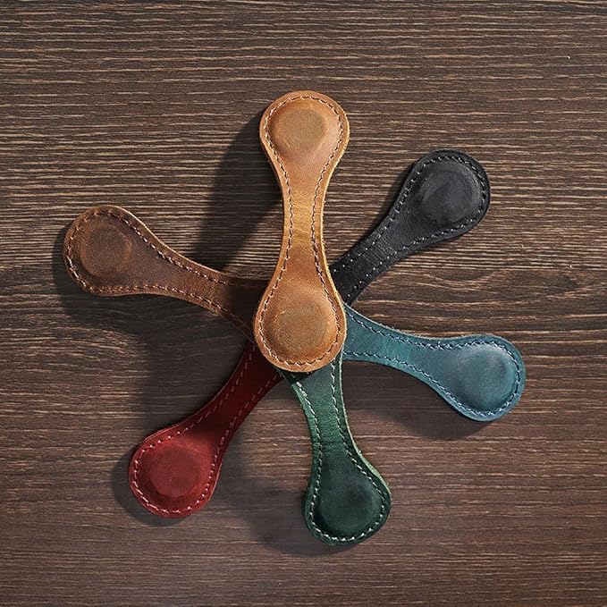 Artlaza Personalized Magnetic Leather Bookmark, 26 Letters Custom Leather Bookmarks, Handmade, Leather Magnetic Bookmark for Book Lovers Readers Women Kid(Blue，X）