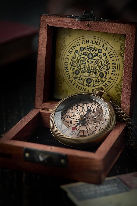 Handmade Antique Vintage Brass Compass | Exquisite Nautical Compass | Home Decor | Pocket Compass Gift for Every Occasion | Super7One
