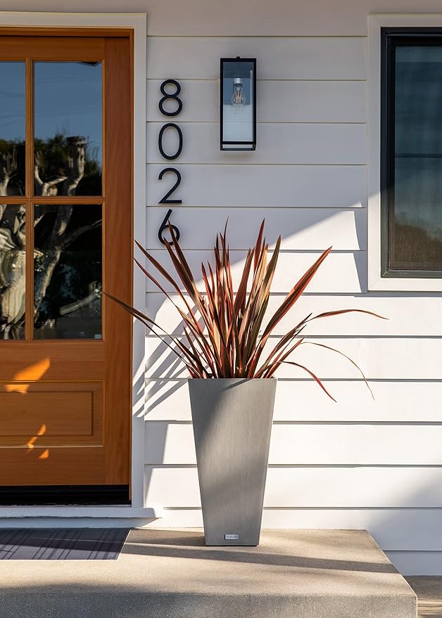 Veradek V-Resin Indoor/Outdoor Taper Planter (30 inch, Grey)