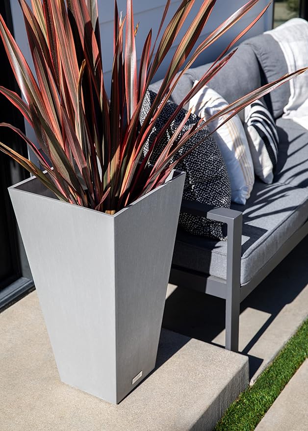 Veradek V-Resin Indoor/Outdoor Taper Planter, Set of 2 (30 inch, Grey)