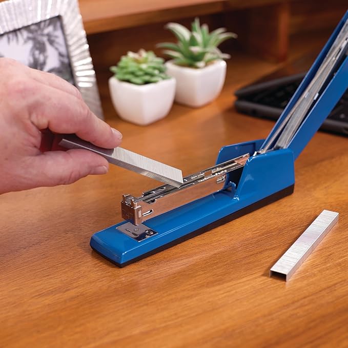 Swingline Stapler, 30 Sheet Capacity, 747 Classic Stapler, Jam Free, Metal, Royal Blue (74724)