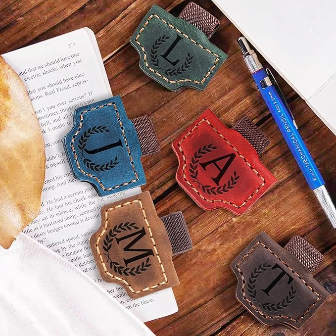 Personalized Bygone Mark Bookmark with Pen Holder, Leather Magnetic Bookmark 26 Letters Name Initial Bookmarks for Readers, Book Lover Gifts for Women Men Notebook Accessories (Red, P)