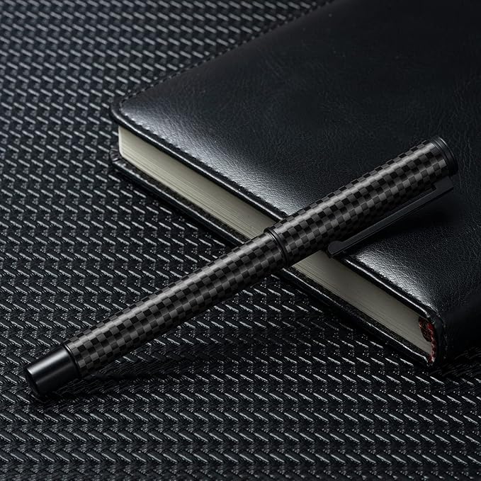 Hongdian Black Forest Carbon Fiber Fountain Pen Medium Nib Modern Design Smooth Writing Pen with Refillable Ink Converter and Metal Pen Case Set