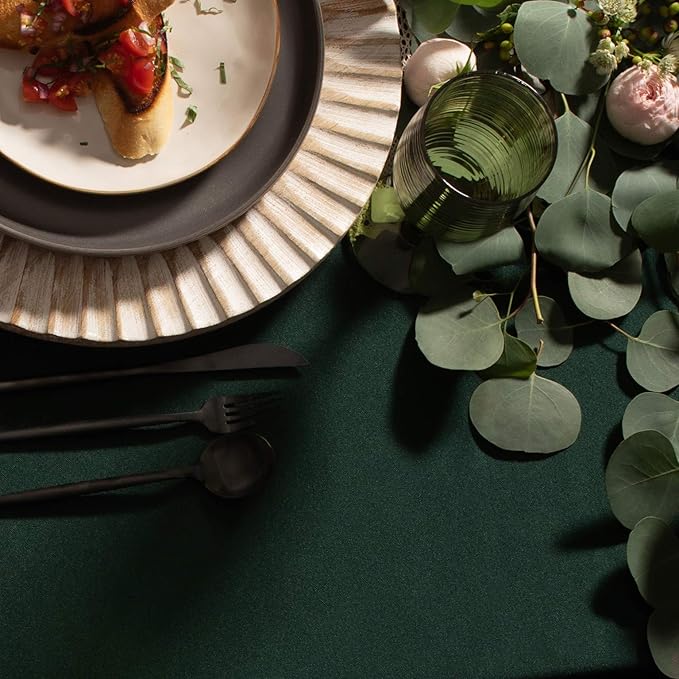 Gee Di Moda Rectangle Tablecloth - 60 x 102 Inch Hunter Green Table Cloth for 6 Foot Rectangle Table - Heavy Duty Washable Fabric - for 6 Ft Buffet Table, Holiday Party, Dinner, Wedding & Baby Shower
