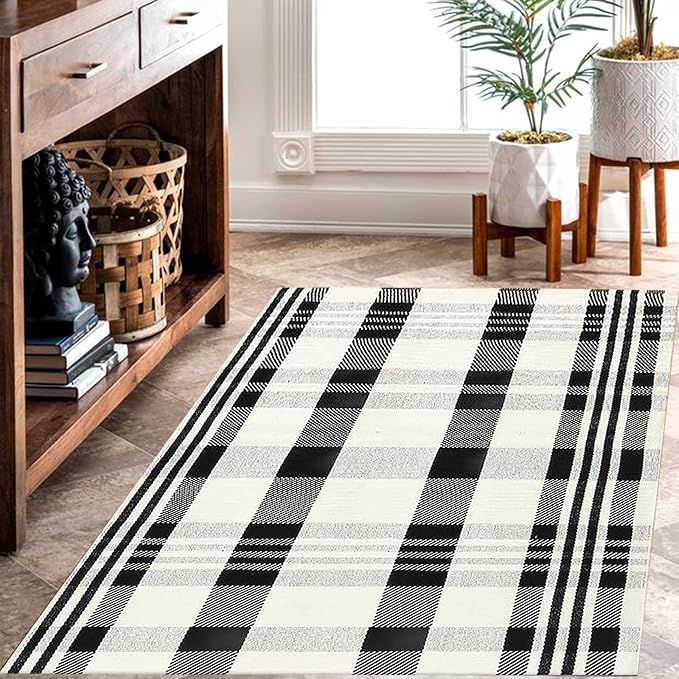 CAINANEL Buffalo Plaid Outdoor Rug Black and White Check Rug 35.4'' x 59'' Cotton Hand-Woven Checkered Front Welcome Door Mat Indoor/Outdoor Area Rug for Front Porch,Kitchen,Entry Way,Living Room