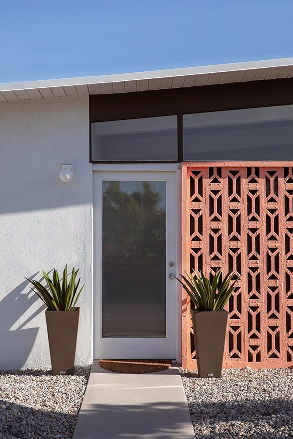 Veradek V-Resin Indoor/Outdoor Taper Planter (30 inch, Espresso)