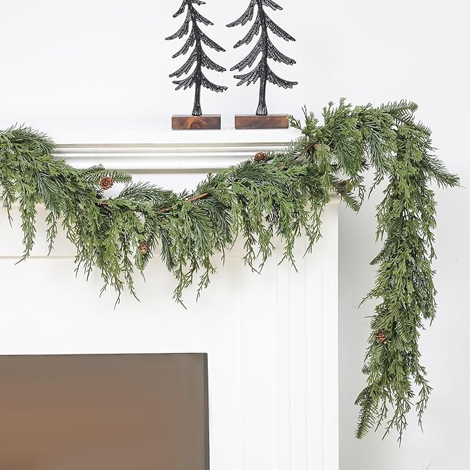 1 Pcs 6 ft Christmas Cedar Garland Greenery Realistic Cedar Pine Needles Garland Artificial Decoration for Table, Mantel, Wall, Home Winter Holiday Party Decor