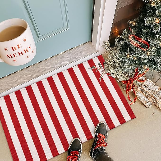 Christmas Red & White Striped Rug - 28 x 43 Inches Outdoor Front Door Decor Mat Cotton Washable Hand-Woven Rug Christmas New Year Holiday Porch Entryway Layered Doormat