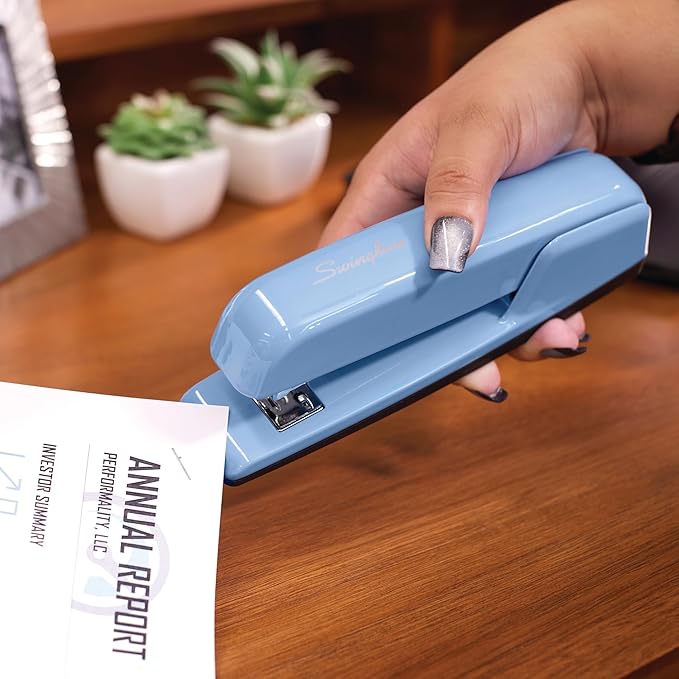 Swingline Stapler, 30 Sheet Capacity, 747 Business Stapler, Jam Free, Metal, Sky Blue (74722)