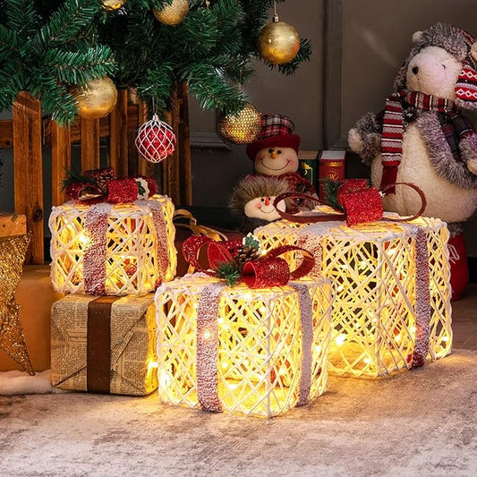 Tangkula Set of 3 Lighted Box, Pre-lit Present Boxes with 100 Warm White Lights, Exquisite Patterns, Bows, Ground Stakes, Indoor Outdoor Christmas Decoration for Yard Lawn