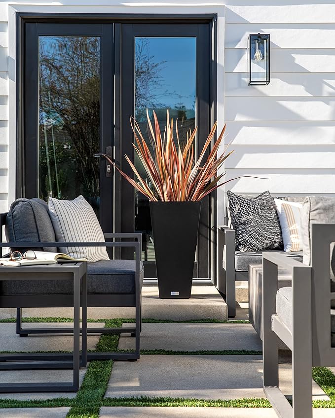 Veradek V-Resin Indoor/Outdoor Taper Planter (30 inch, Black)